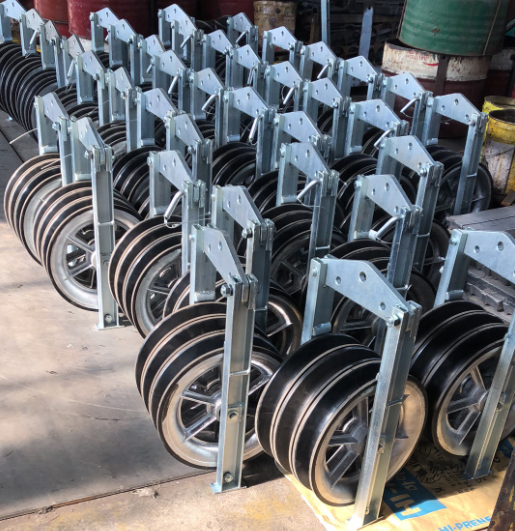 เส้นผ่านศูนย์กลางล้อขนาดใหญ่ Cable Pulley Block ตัวนำตัวนำ Triple Triple Sheaves